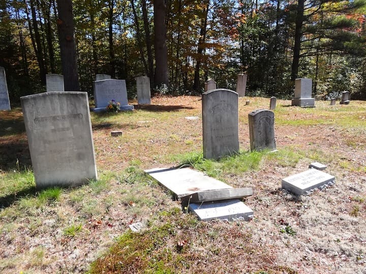 Slide 2 of cemetery gallery