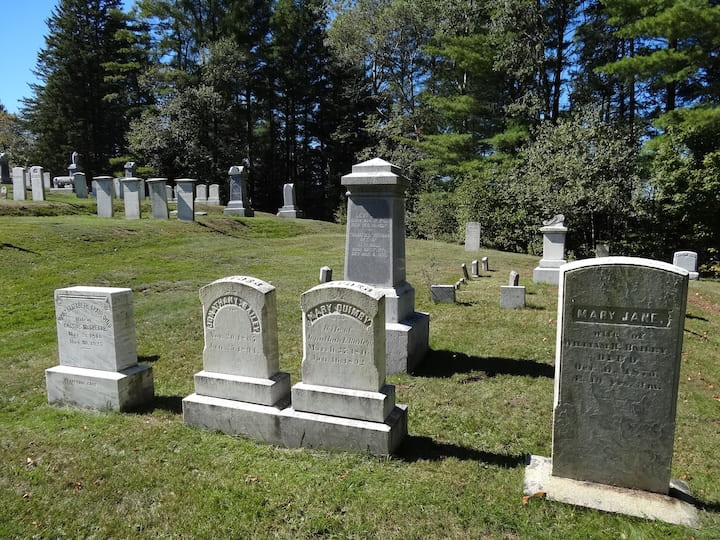 Slide 6 of cemetery gallery